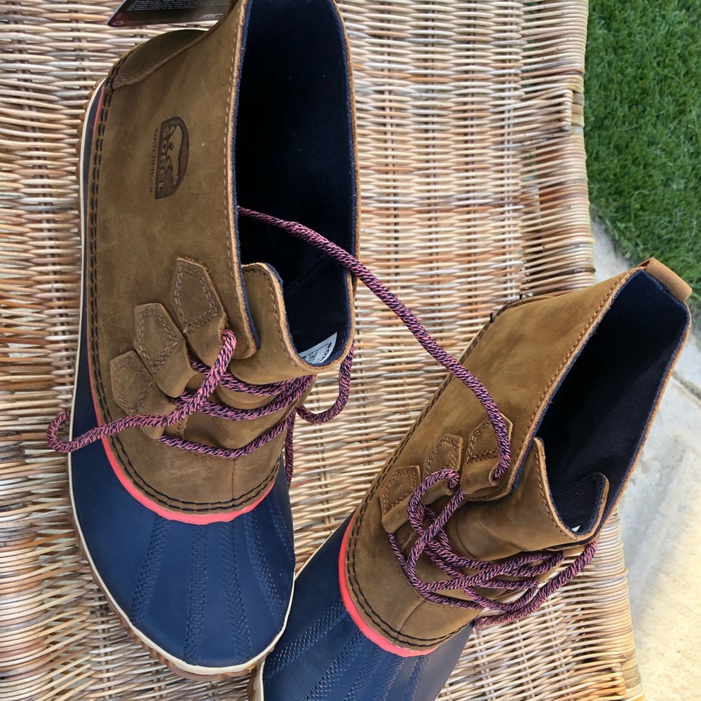 NWT sorel out N about duck boots